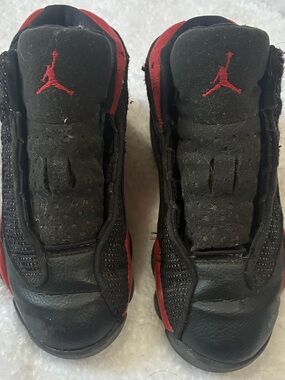 Air Jordan retro 13 Black and Red Sneakers with J